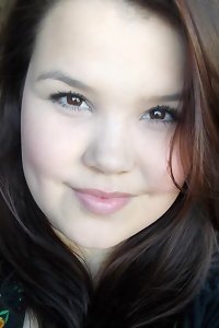 voluptuous bbw with big melons pleasuring herself