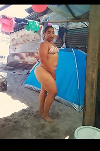 Una madura mega nalgona y caderona